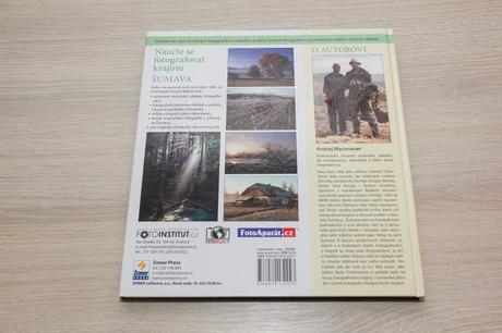 Knihy a časopisy o fotografovaní,