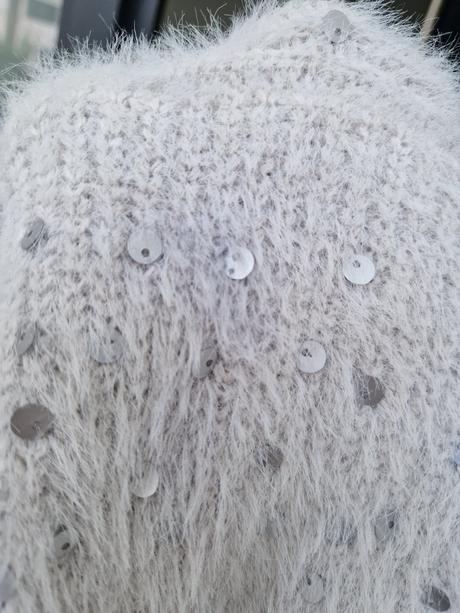 Mäkký pulóver s flitrami, s