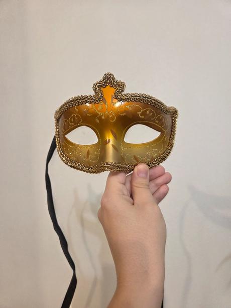 Masky škrabošky karneval, 