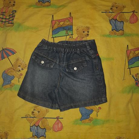 Krátke nohavice zo sukňou, 92