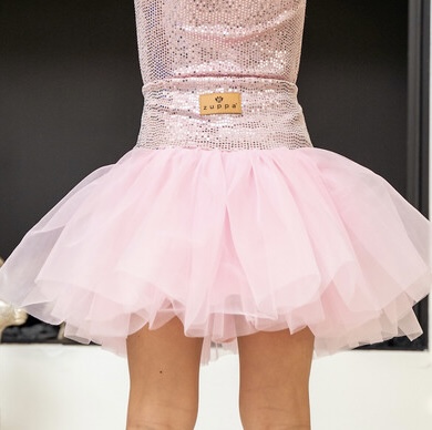 Sukňa a blúzka, 146