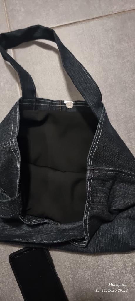 Pekna kabelka taska,