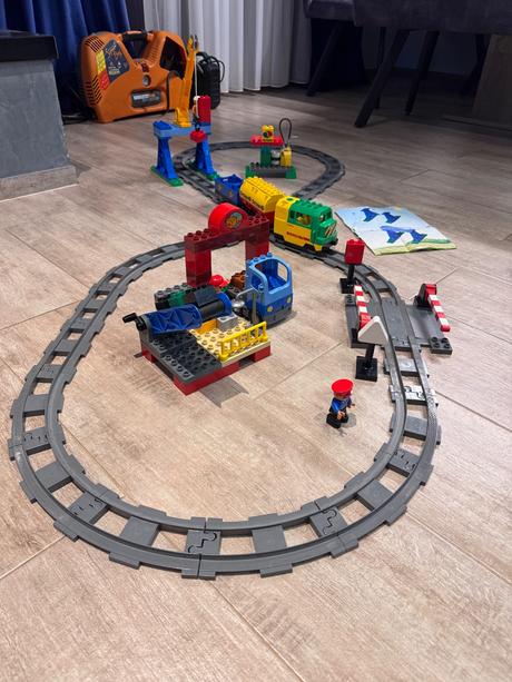 Lego duplo nákladný vlak 5609,