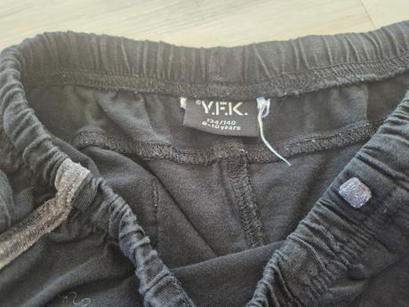 Kraťasy 140/152, 146