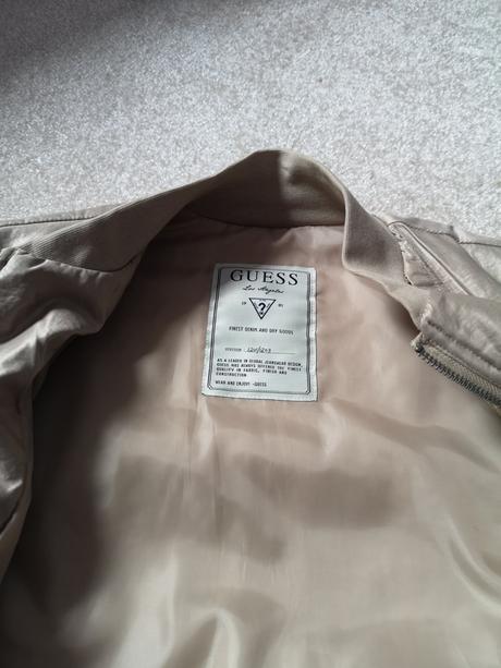 Bomberka guess, guess,xs