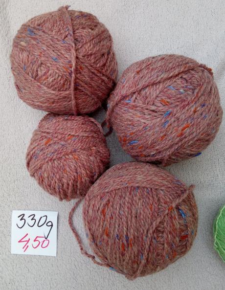 Zbytky vlny, aj jednotlivo,