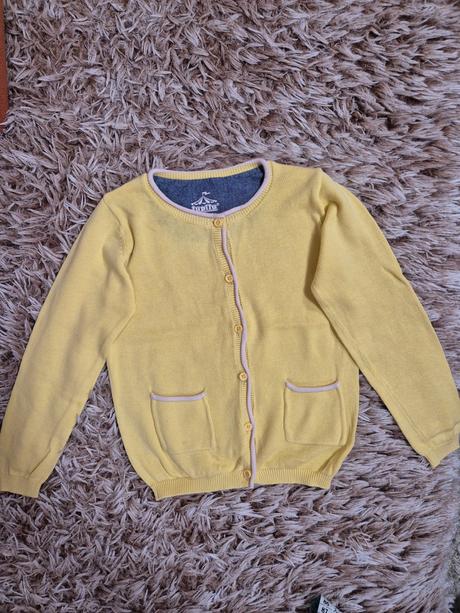 Tenký svetrík, lupilu,110