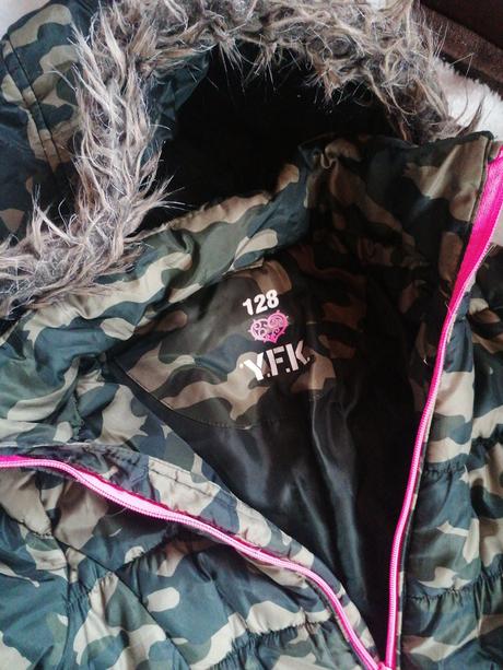 Maskáčová zimná bunda, 128