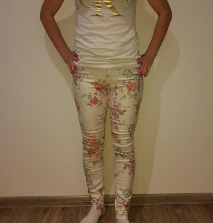 Dámske kvietkovane slim rifle xs/s, xs