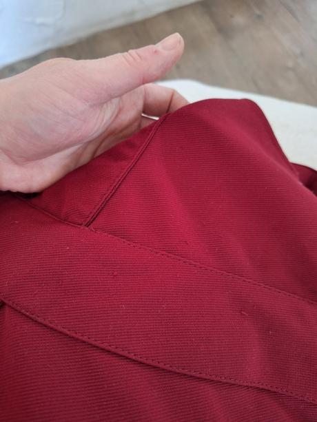 Bordove šaty s flitrami, amisu,38