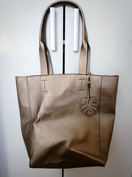 Veľká kabelka medicine, medicine