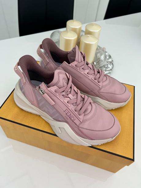 Fendi tenisky, 39