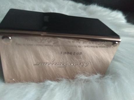 Signorina misterioso-parfém, 