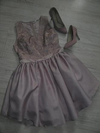 Spoločenske šatičky, 38