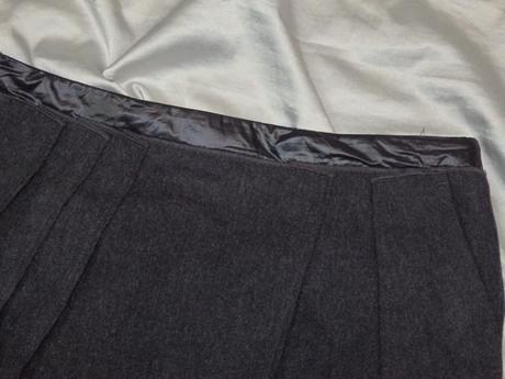 Luxusná vlnená sukňa, 42