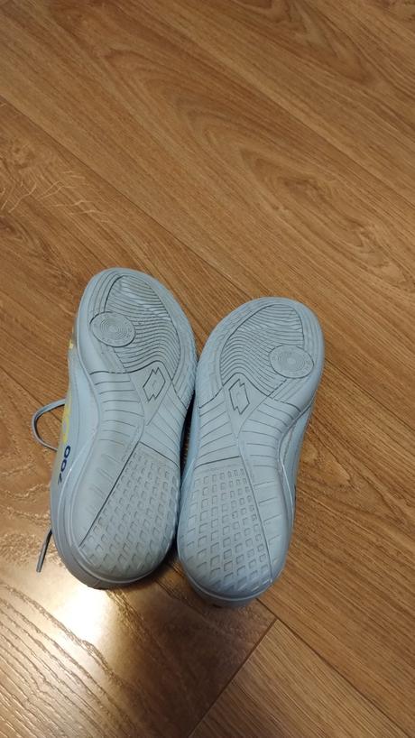 Halové tenisky, lotto,39