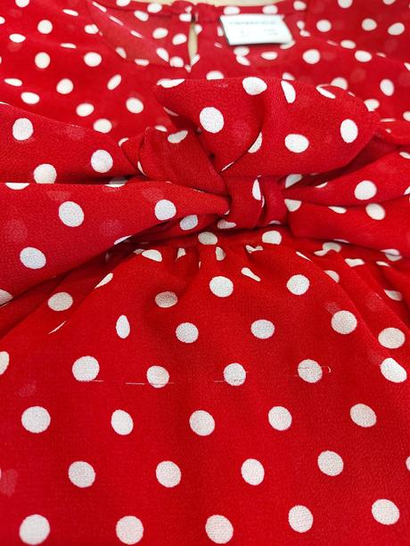 Bodkové šaty + 3 šaty grátis, 104