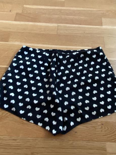 Kraťase, atmosphere,xs