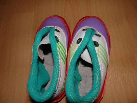 Farebne topanocky, 19