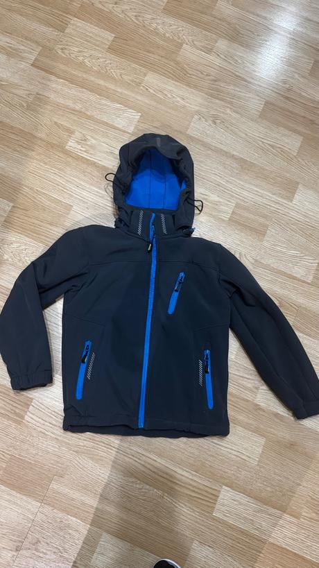 Softshelová bunda, 122