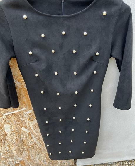 Šaty s perličkami, xs