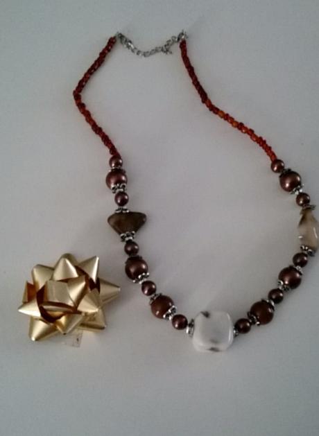 Nausnice, nahrdelniky, 