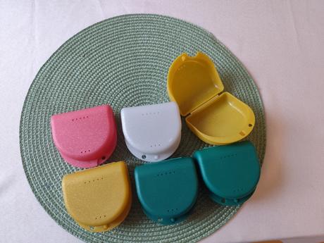 Krabička na zubný strojček, 