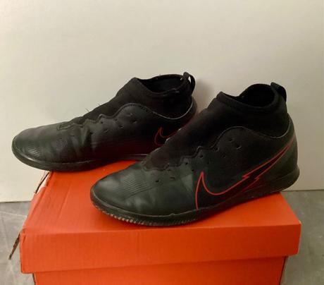 Halovky, nike,33