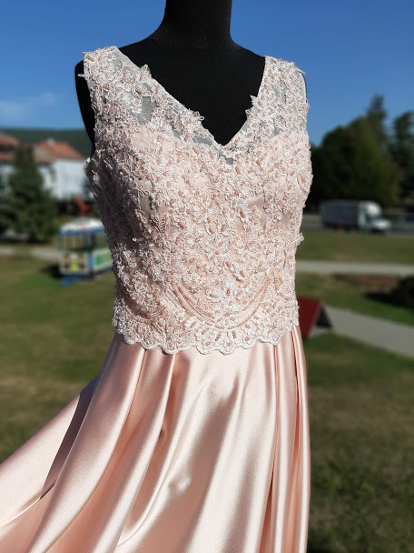 Spoločenské šaty vo veľkosti m/l, l / m