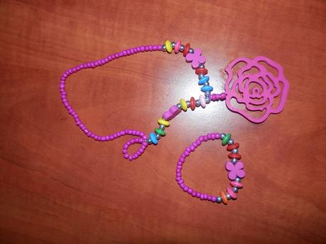 Náhrdelník a náramok,