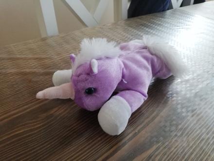 Plyšová hračka jednorožec,