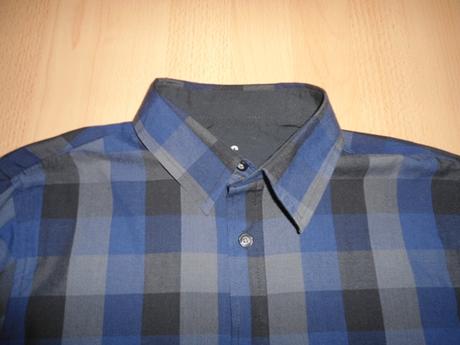 Cierno-modro-siva kosela kocka, s