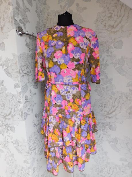 Luxusne vintage hodvabne šaty, 38