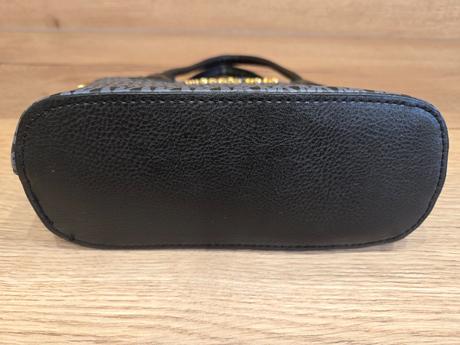 Maka čierna kabelka, 