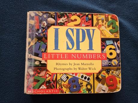 Spy little numbers board book,