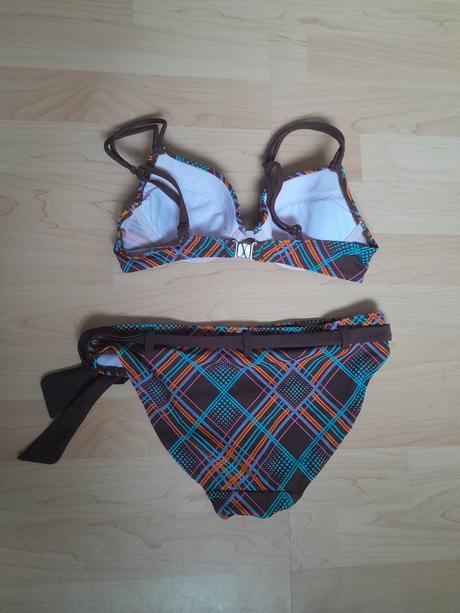 Krásne hnedé plavky s opaskom, 34