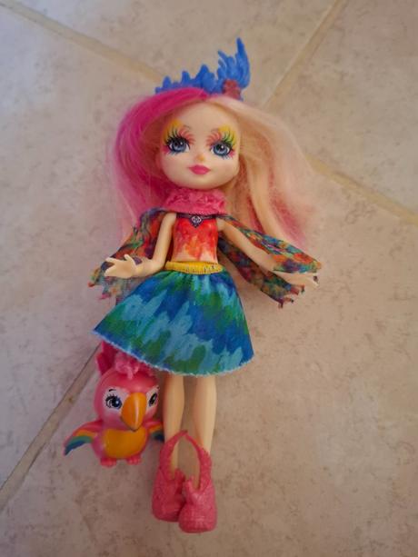 Enchantimals papagaj s maznacikom,