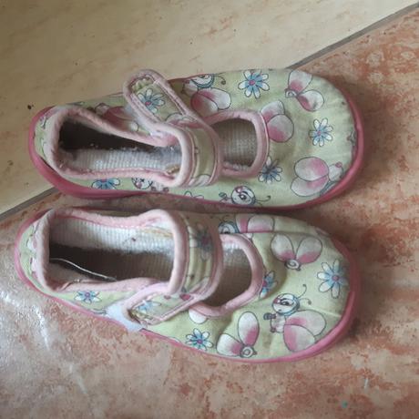 Dievčenské balerinky, 24