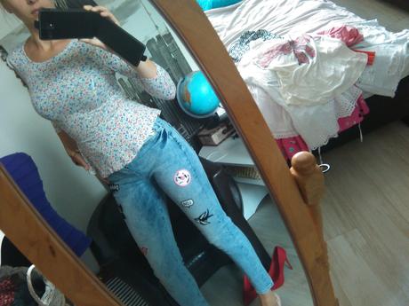 Bik bok kvetinový peplum top, s