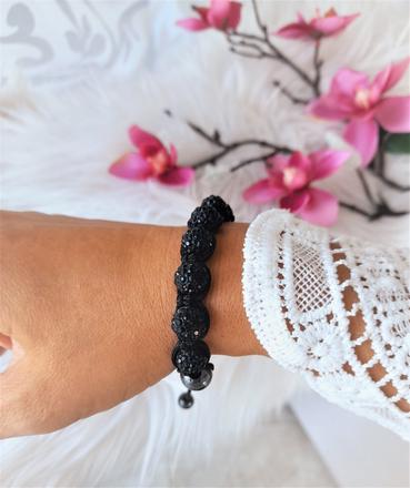 Čierny shamballa náramok,