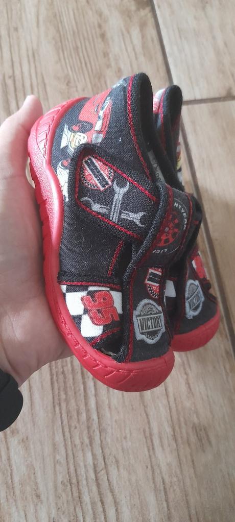 Balík topánok mcqueen 23, 23