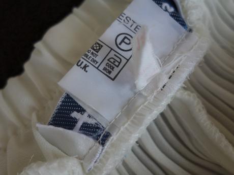 Biela plisovaná sukňa veľ. l, l