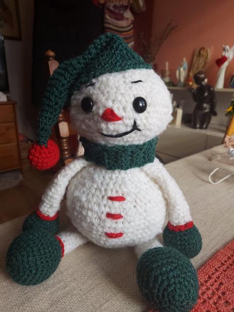 Háčkovaný snehuliačik, 