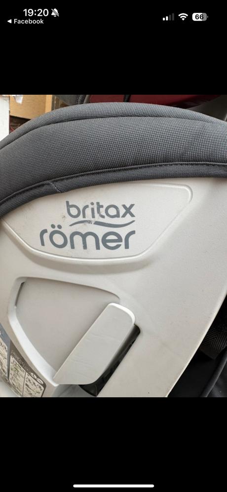 Autesedačka britax, britax
