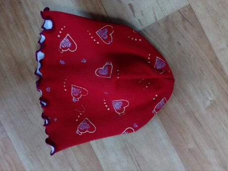 Prechodna cervena ciapocka,vyska 18cm,obvod 19,5x2, 98