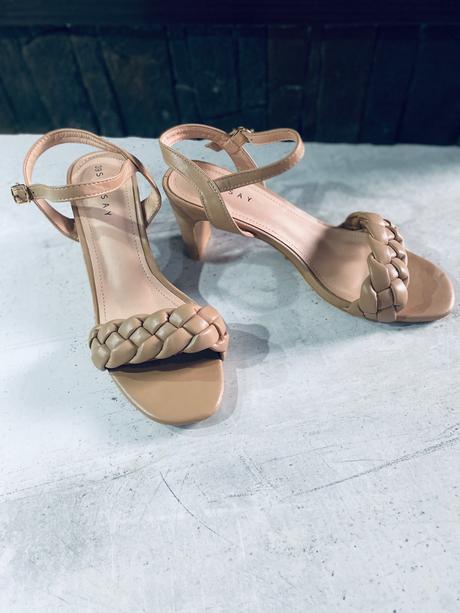 Krásne braided sandále / topánky na nízkom opätku, sinsay,38