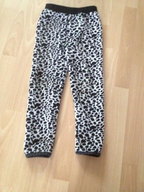 Balík oblečenia, 122–134