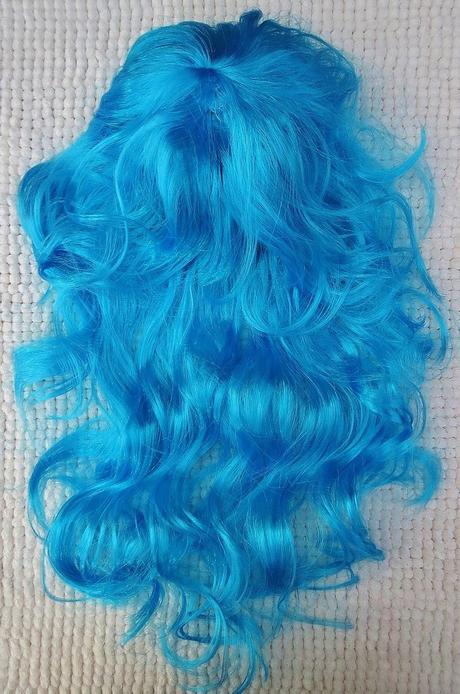 Tyrkysová parochňa - vlnité dlhé vlasy,