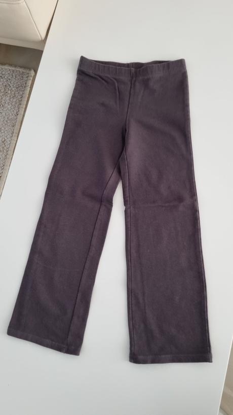 Zvoncove podsite teplaky, h&m,116