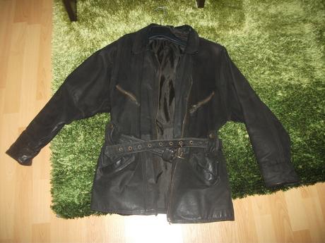 Prava kozena bunda, 38